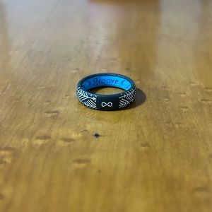 Groove Life Women’s Silicone Ring